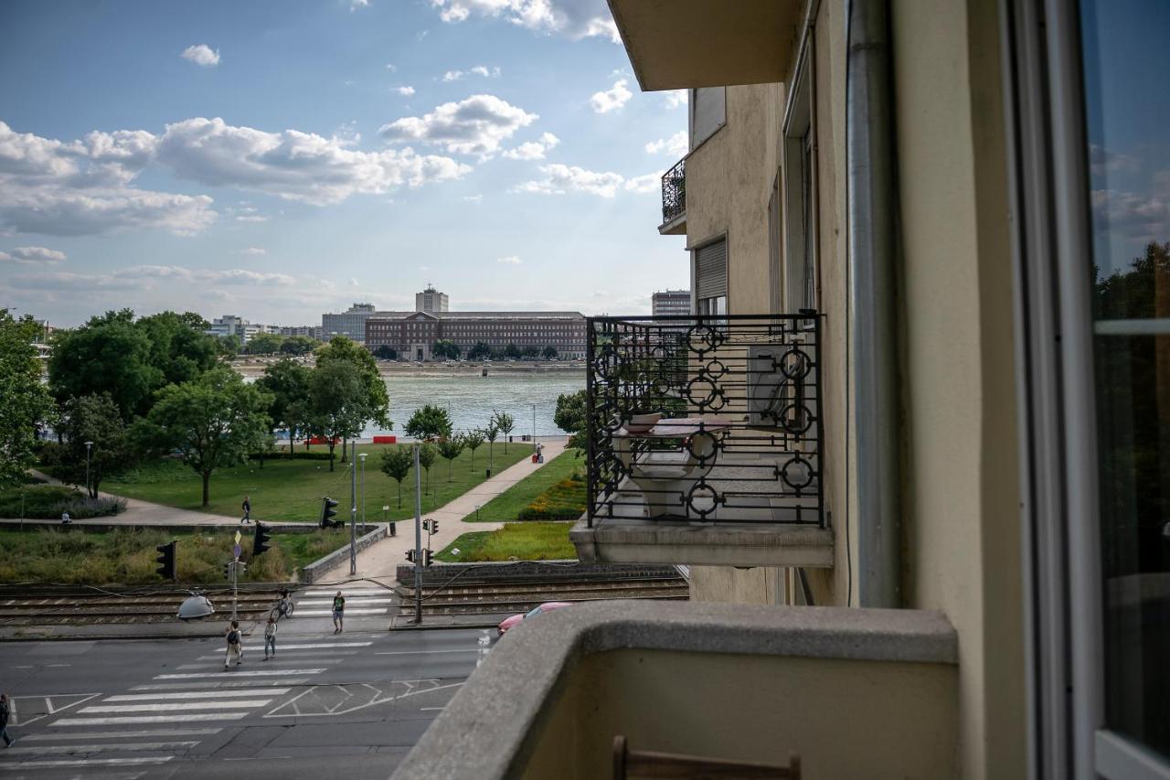 Riverside Balcony Apartment With View To Danube بودابست المظهر الخارجي الصورة