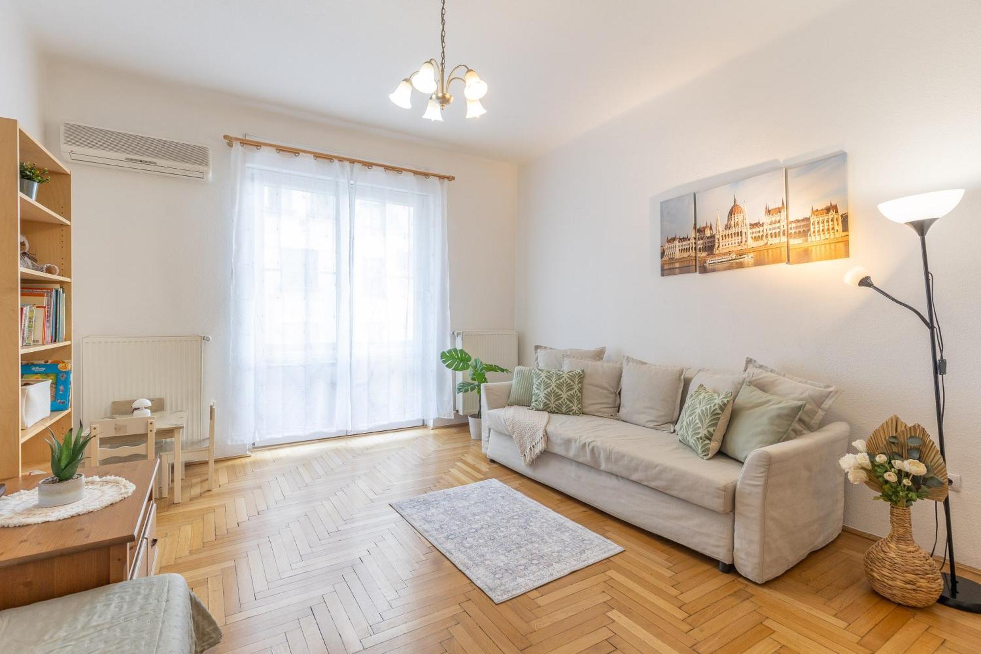 Riverside Balcony Apartment With View To Danube بودابست المظهر الخارجي الصورة
