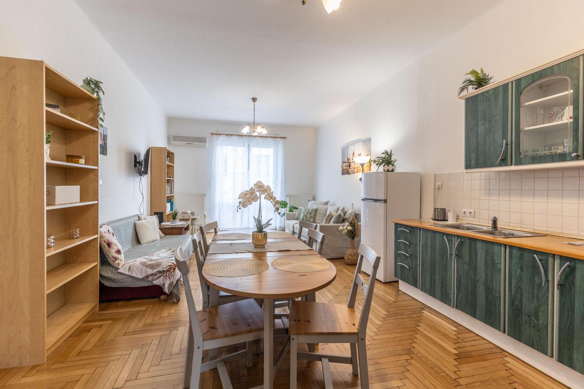 Riverside Balcony Apartment With View To Danube بودابست المظهر الخارجي الصورة